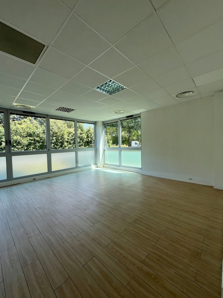 
                                                Location
                                                 Location Bureaux La Chapelle-sur-Erdre 44240