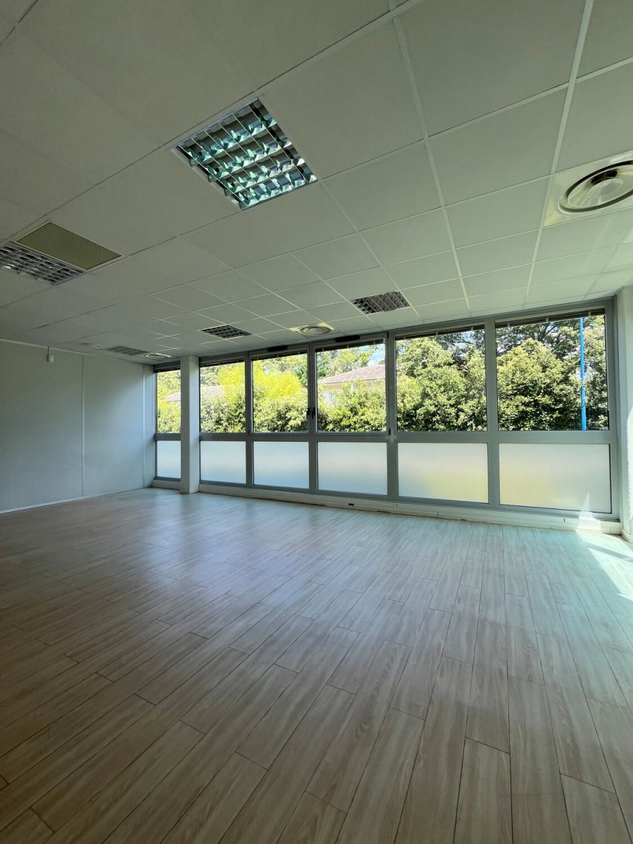 
                                                Location
                                                 Location Bureaux La Chapelle-sur-Erdre 44240