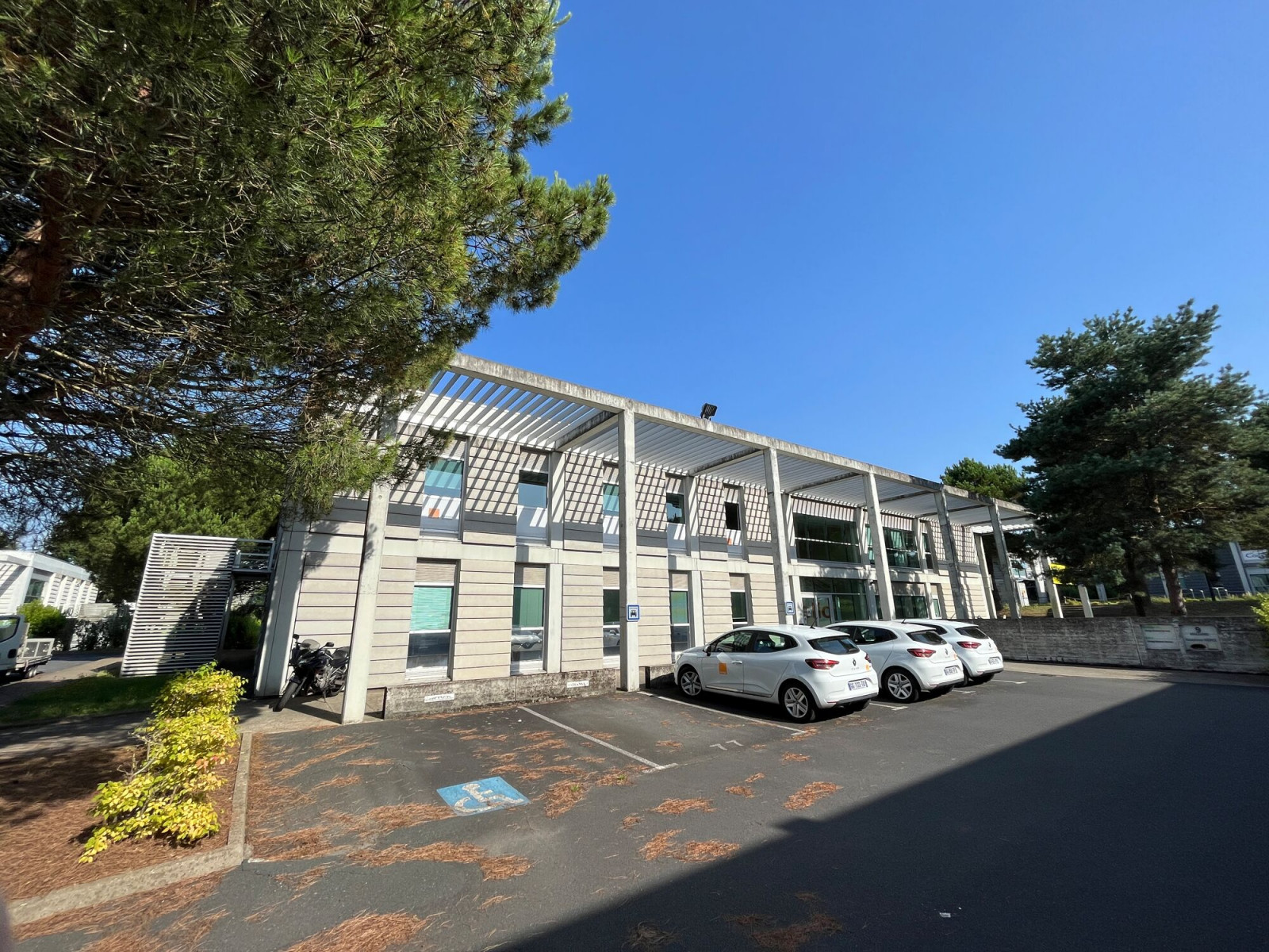 
                                                Location
                                                 Location Bureaux Nantes 44300