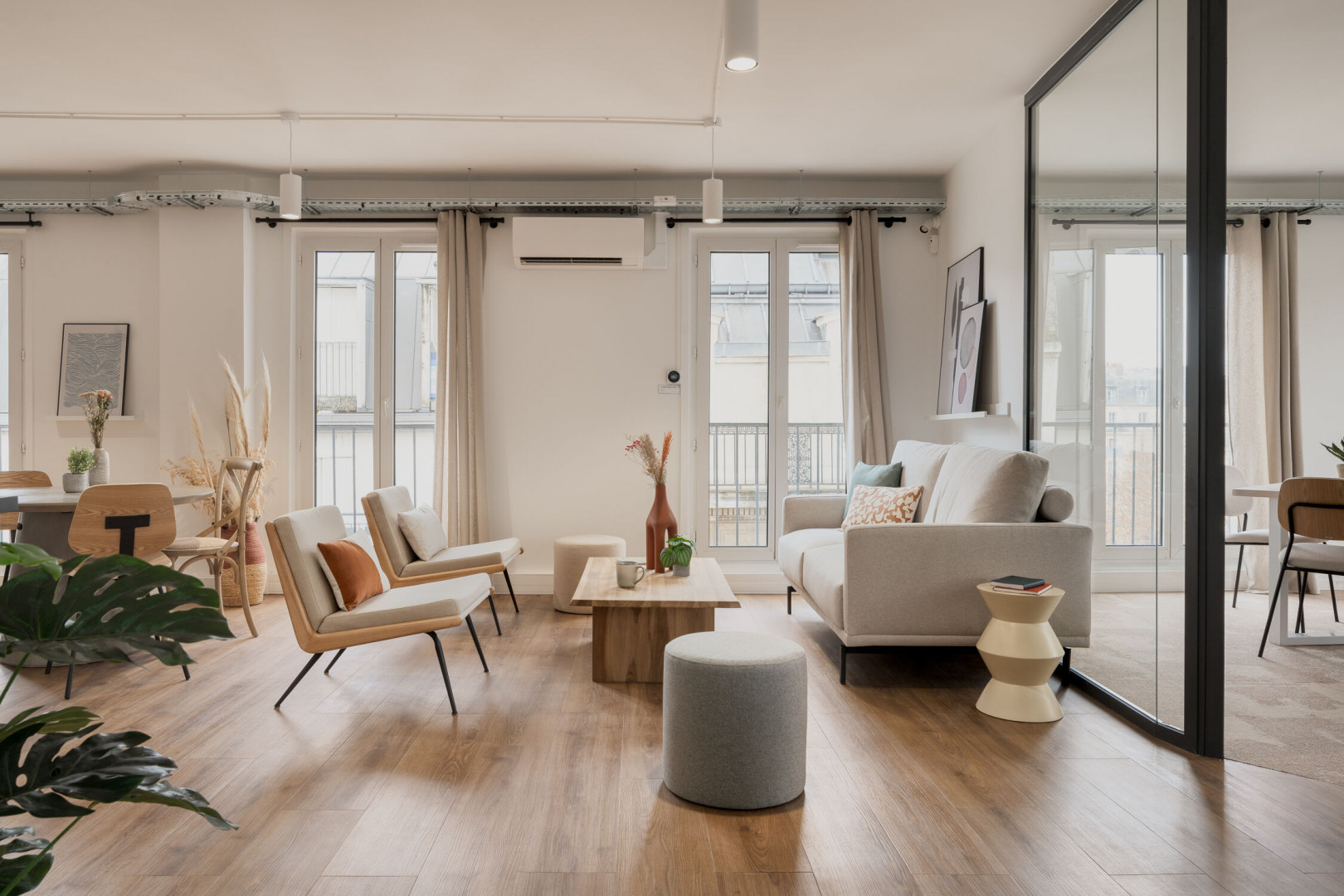 
                                                Location
                                                 Location Bureaux Paris 75002