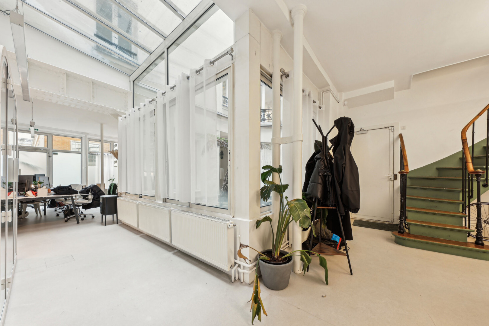 
                                                Location
                                                 Location Bureaux Paris 75002