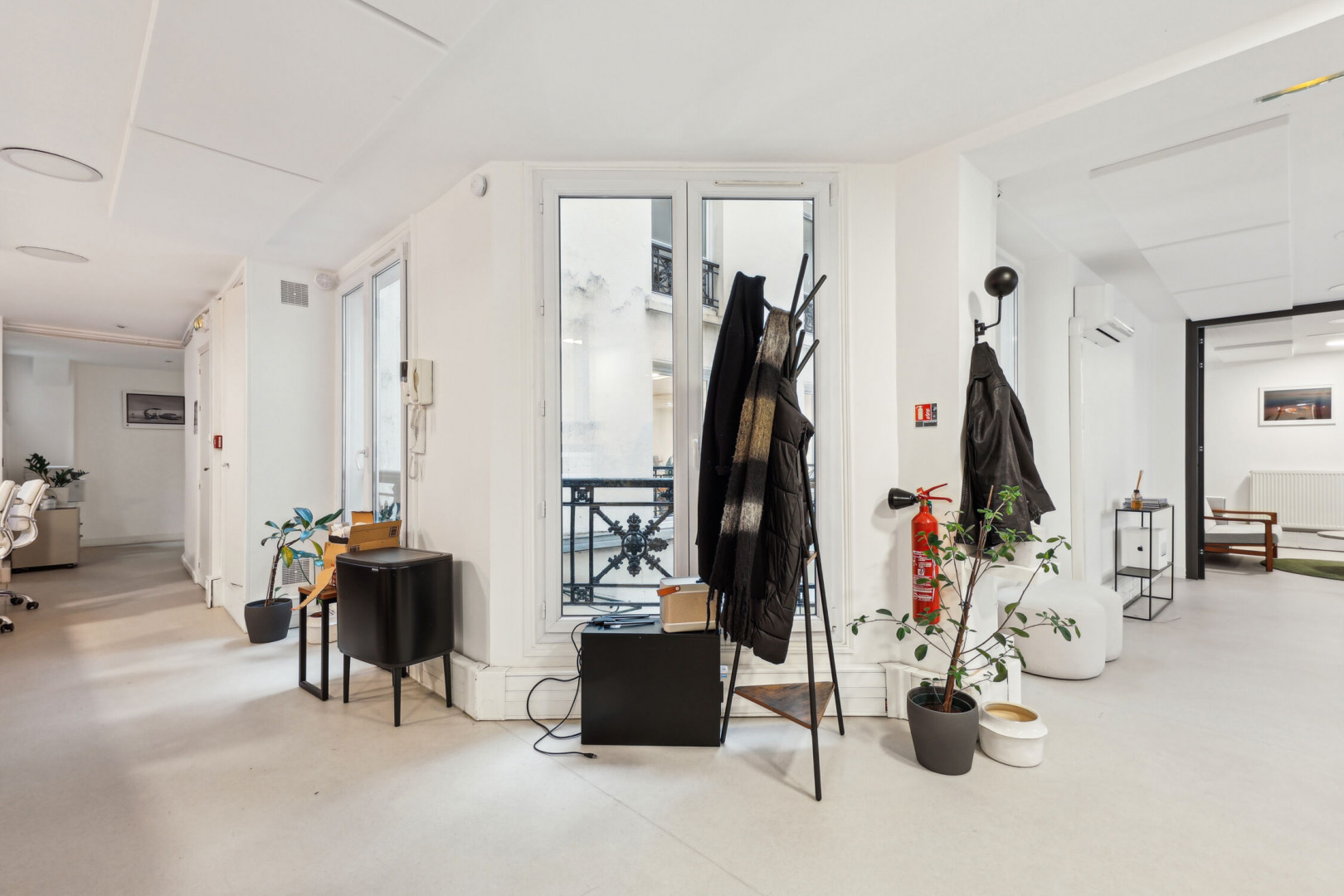 
                                                Location
                                                 Location Bureaux Paris 75002