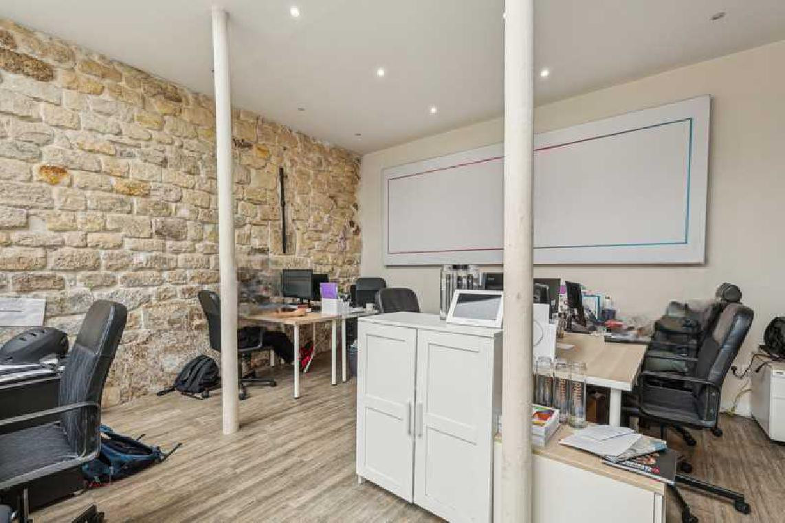 
                                                Location
                                                 Location Bureaux Paris 75006