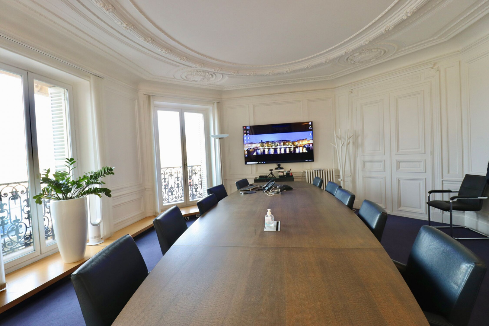 
                                                Location
                                                 Location Bureaux Paris 75007