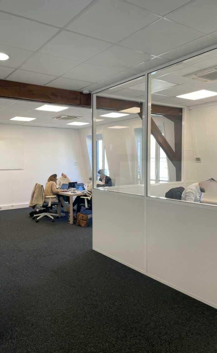 
                                                Location
                                                 Location Bureaux Paris 75008