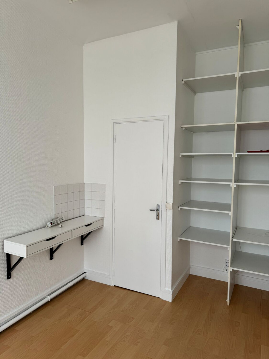 
                                                Location
                                                 Location Bureaux Paris 75008