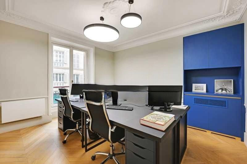 
                                                Location
                                                 Location Bureaux Paris 75008