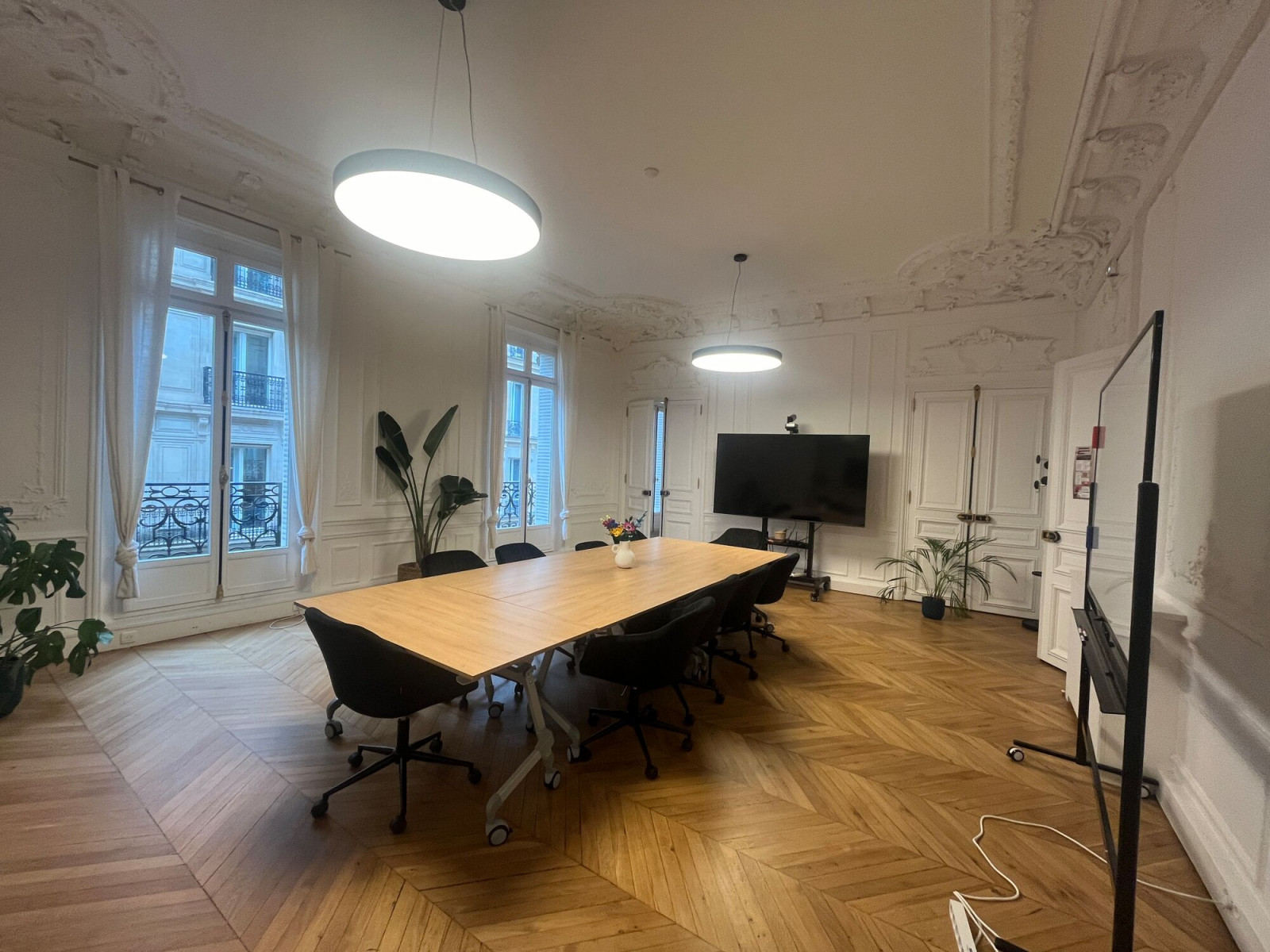 
                                                Location
                                                 Location Bureaux Paris 75008