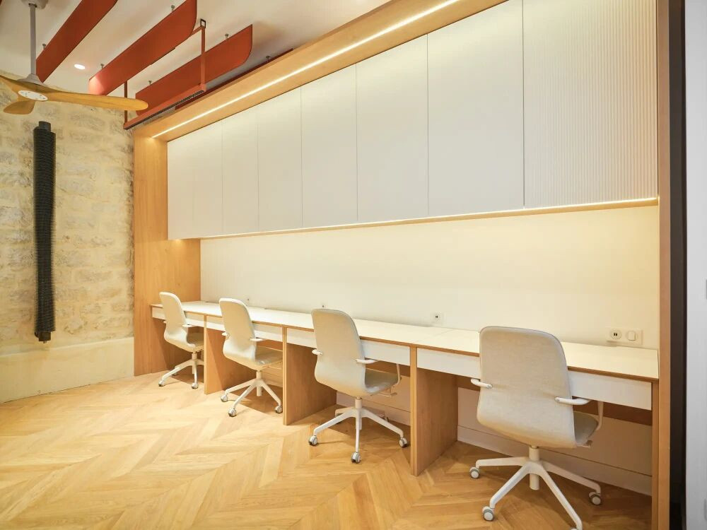 
                                                Location
                                                 Location Bureaux Paris 75008