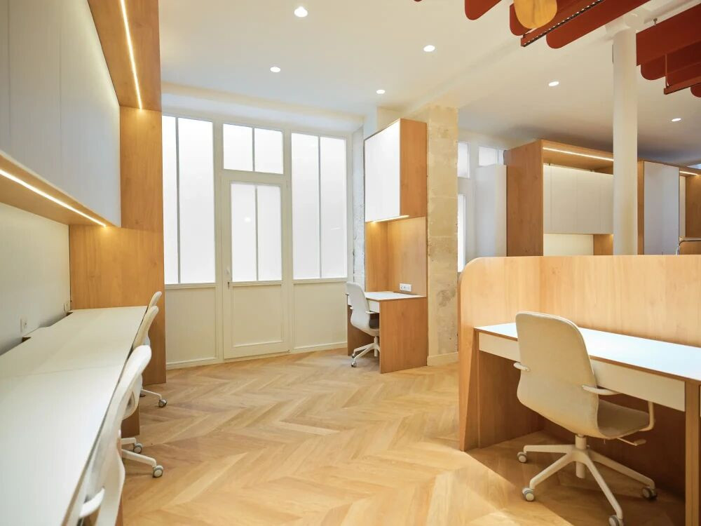 
                                                Location
                                                 Location Bureaux Paris 75008