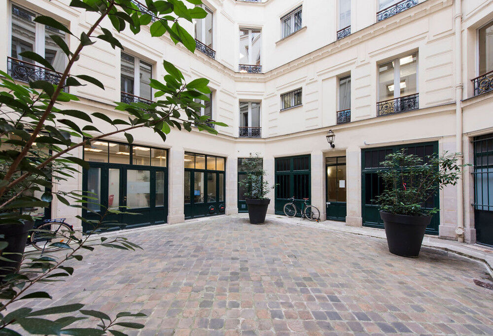 
                                                Location
                                                 Location Bureaux Paris 75009