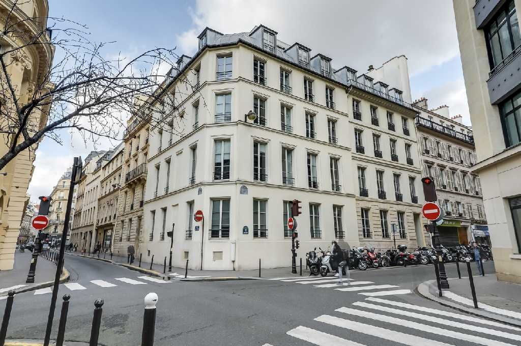 
                                                Location
                                                 Location Bureaux Paris 75009