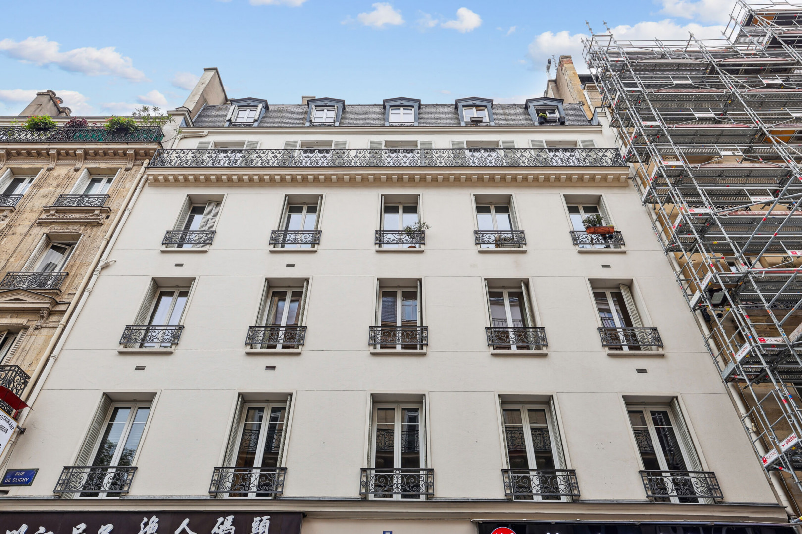 
                                                Location
                                                 Location Bureaux Paris 75009