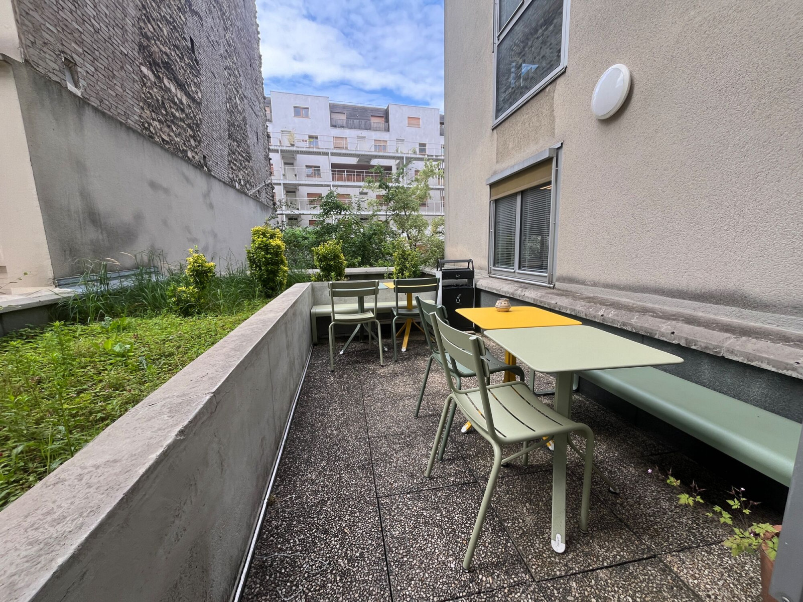 
                                                Location
                                                 Location Bureaux Paris 75010