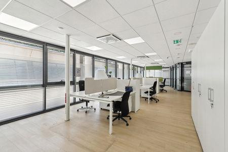 
                                                Location
                                                 Location Bureaux Paris 75010