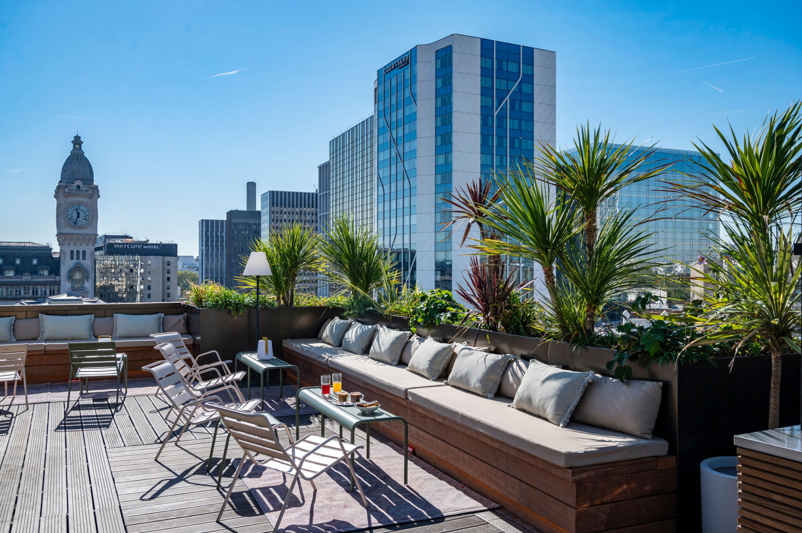 
                                                Location
                                                 Location Bureaux Paris 75012