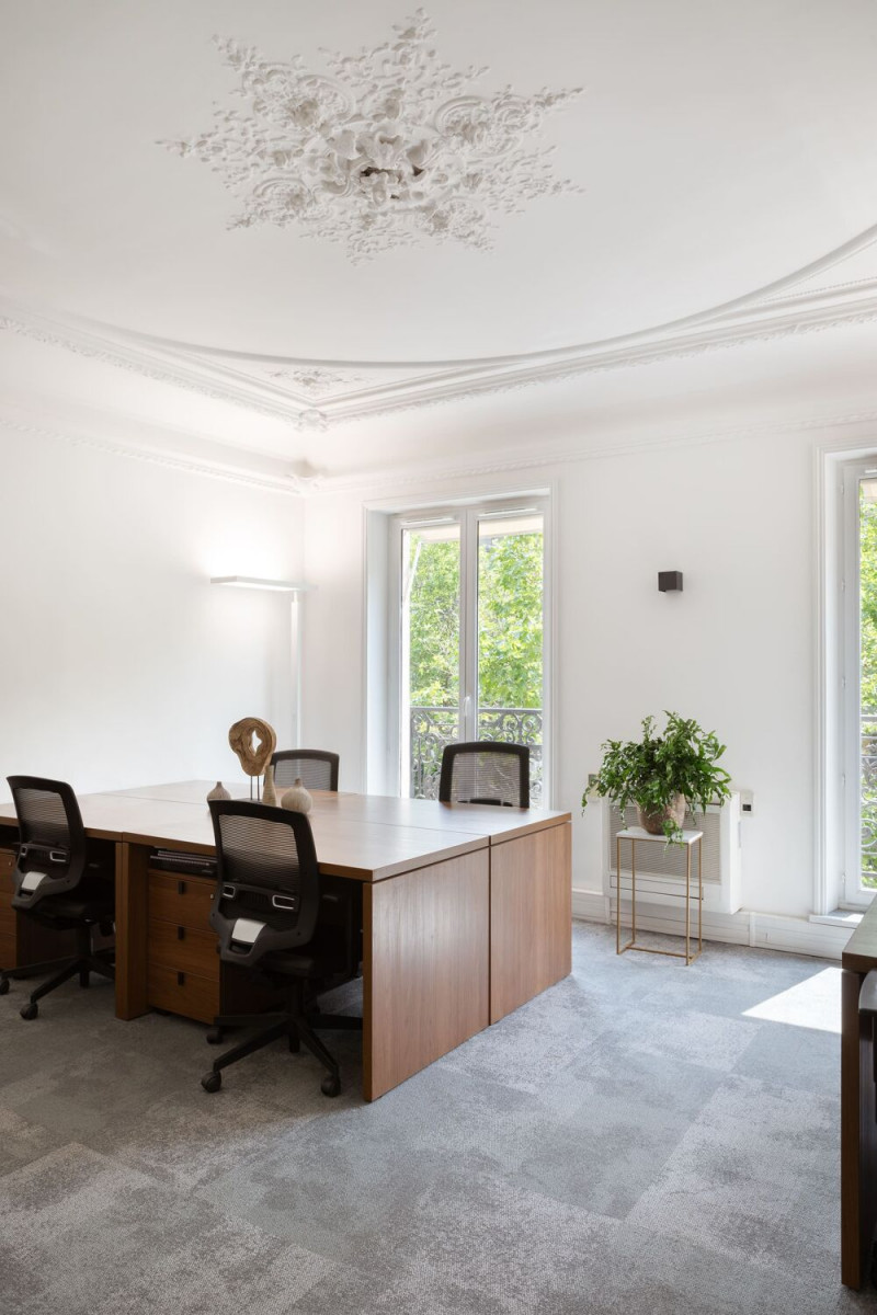 
                                                Location
                                                 Location Bureaux Paris 75016