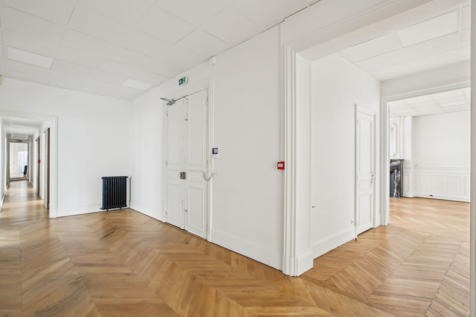 
                                                Location
                                                 Location Bureaux Paris 75016