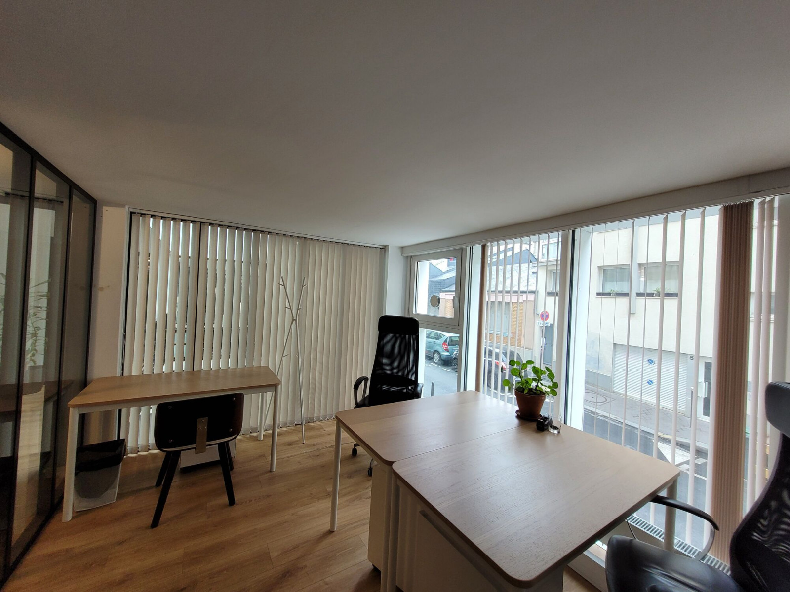 
                                                Location
                                                 Location Bureaux Paris 75020