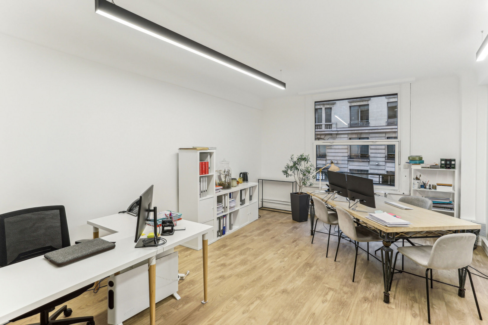 
                                                Location
                                                 Location et vente Bureaux Paris 75008