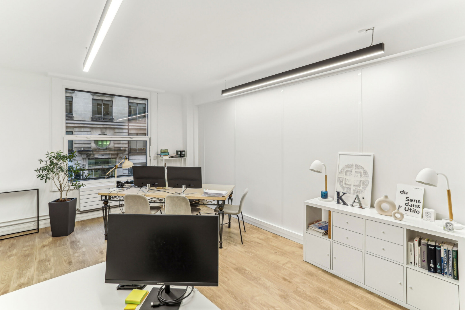 
                                                Location
                                                 Location et vente Bureaux Paris 75008