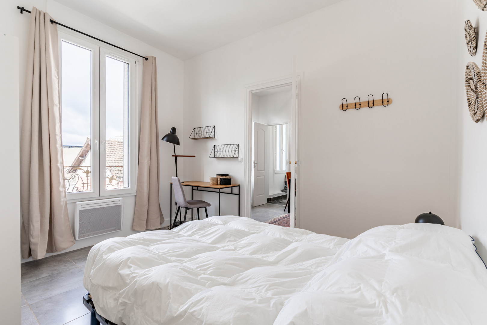 
                                                Location
                                                 Magnifique T2 Meublé de 27m2 - Colombes