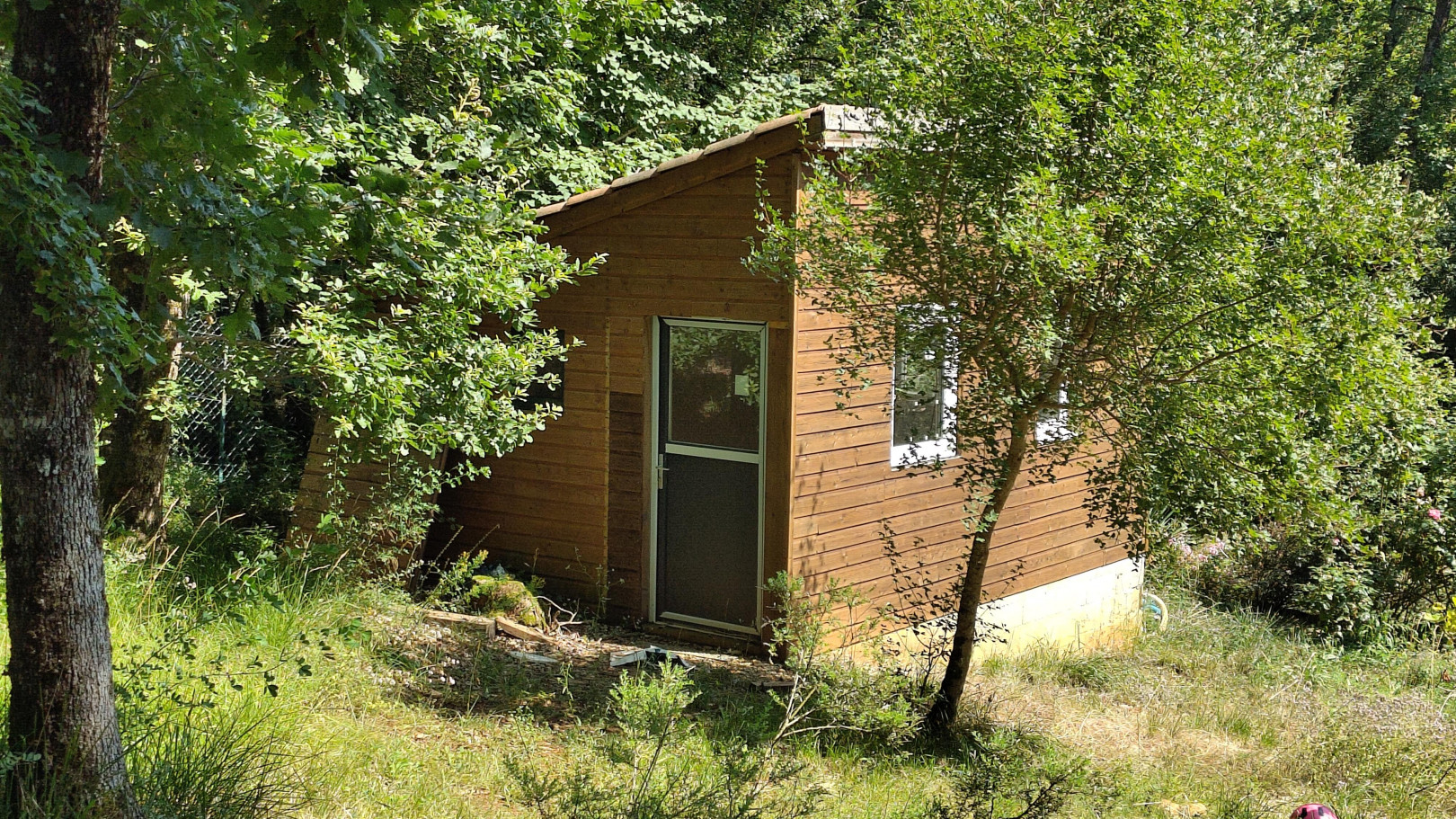 
                                                Vente
                                                 Maison 4 pièces en bois sur terrain boise