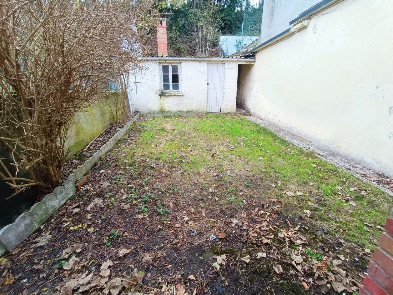 
                                                Location
                                                 Maison 5 chambres et jardin