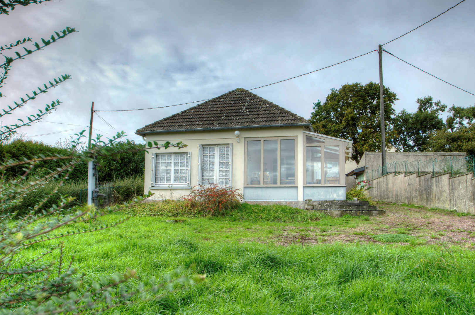 
                                                Vente
                                                 Maison 5 pièces jardin  garage  cellier dependance