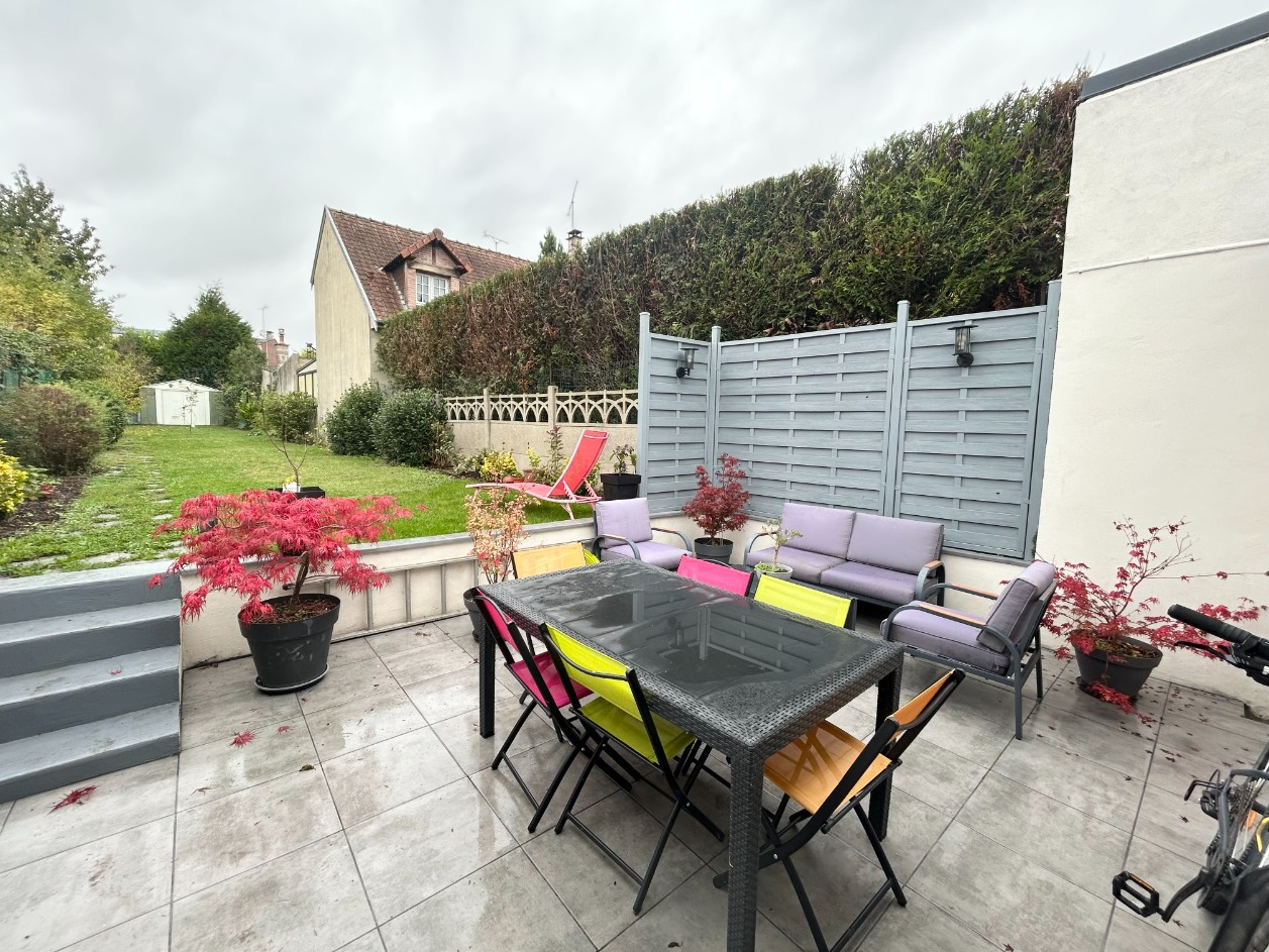 
                                                Vente
                                                 Maison 66m2 St Pierre 2 chambres jardin