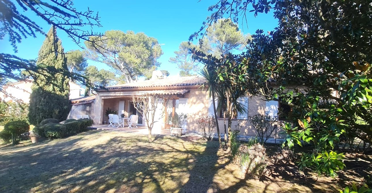 
                                                Vente
                                                 Maison à rafraichir - Jardin - 5 mn gare AIX TGV