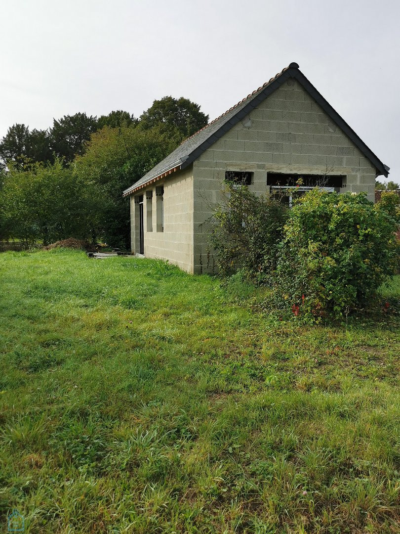 
                                                Vente
                                                 Maison ancienne avec jardin et dépendances en centre-ville