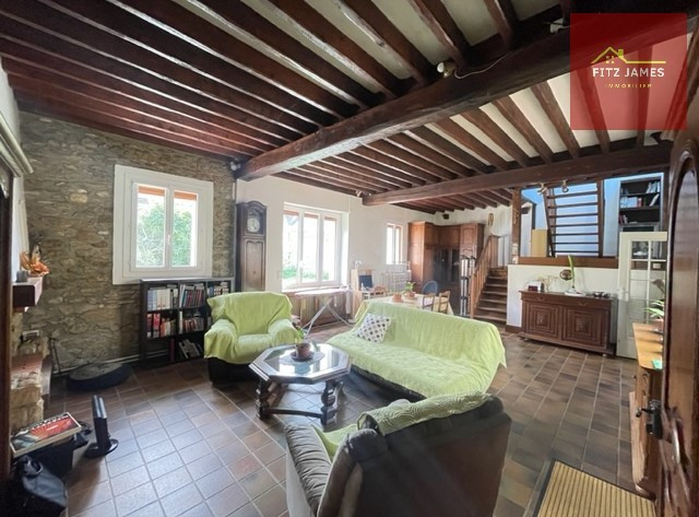 
                                                Vente
                                                 MAISON ATYPIQUE 110m²