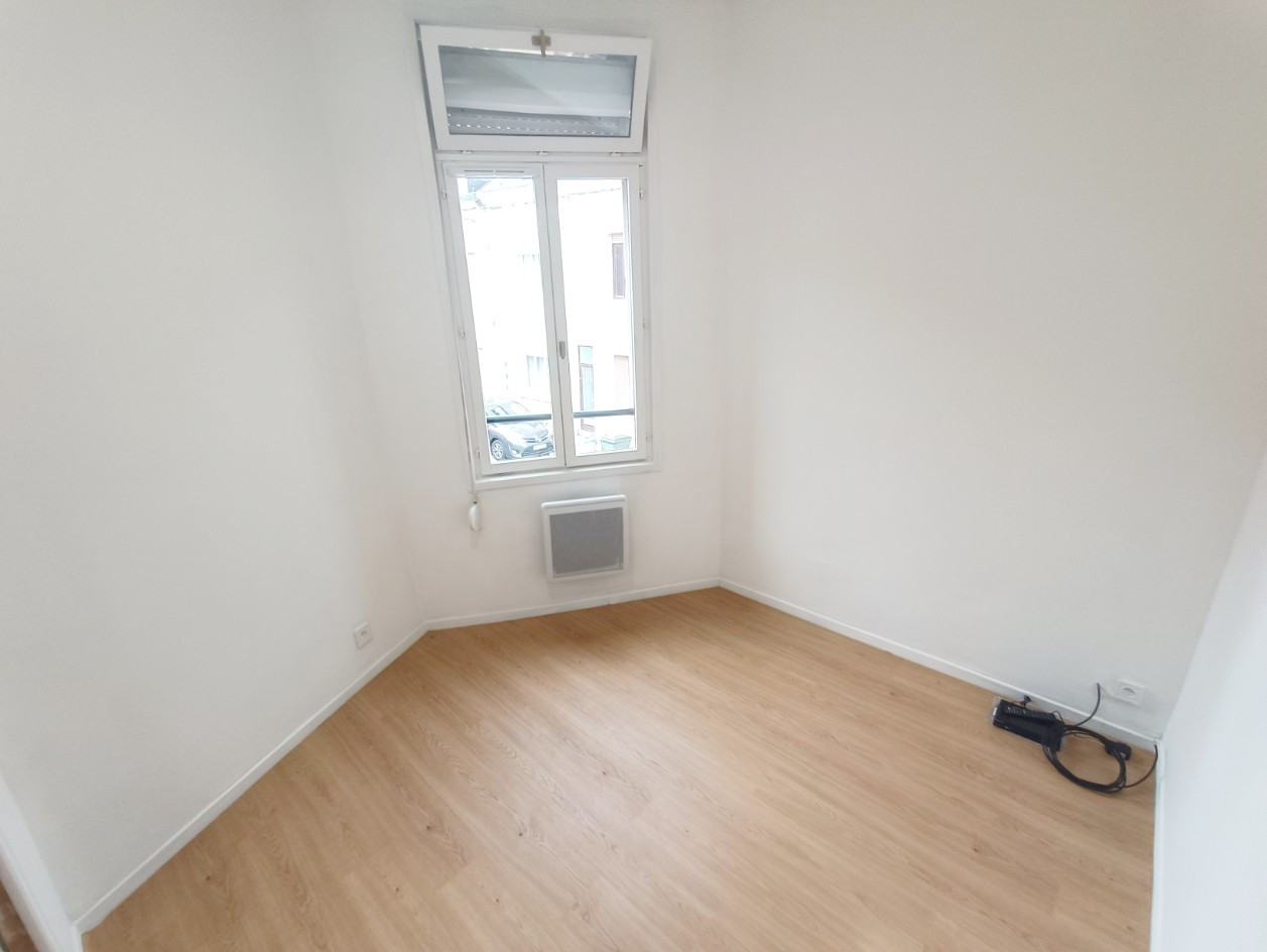 
                                                Vente
                                                 Maison atypique Amiens gare 31m2