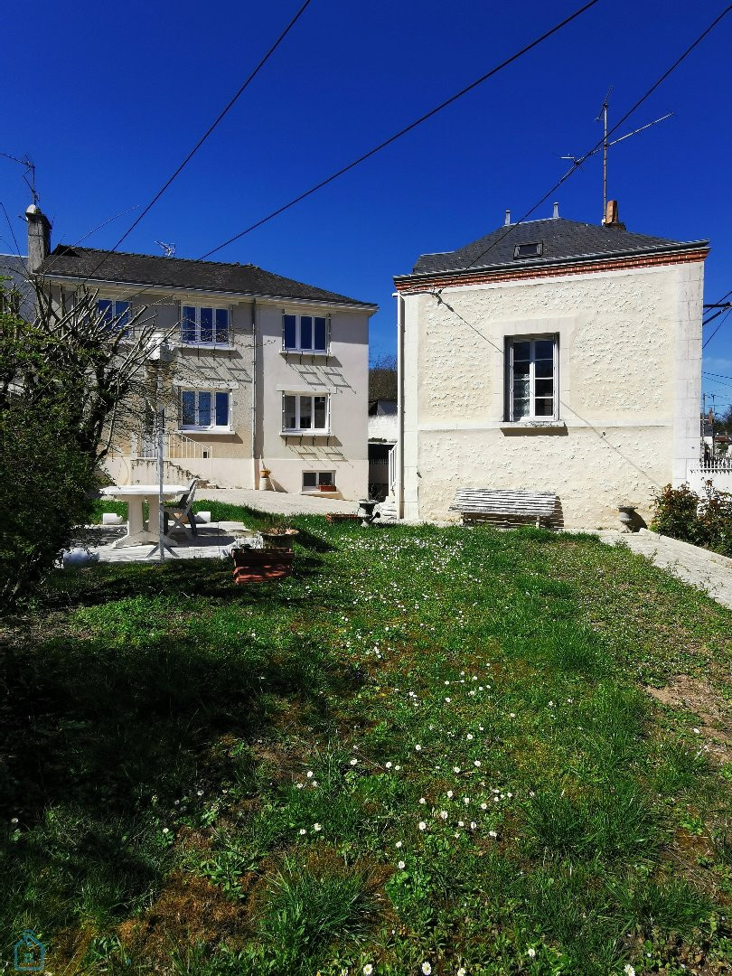 
                                                Vente
                                                 Maison avec jardin et dépendances