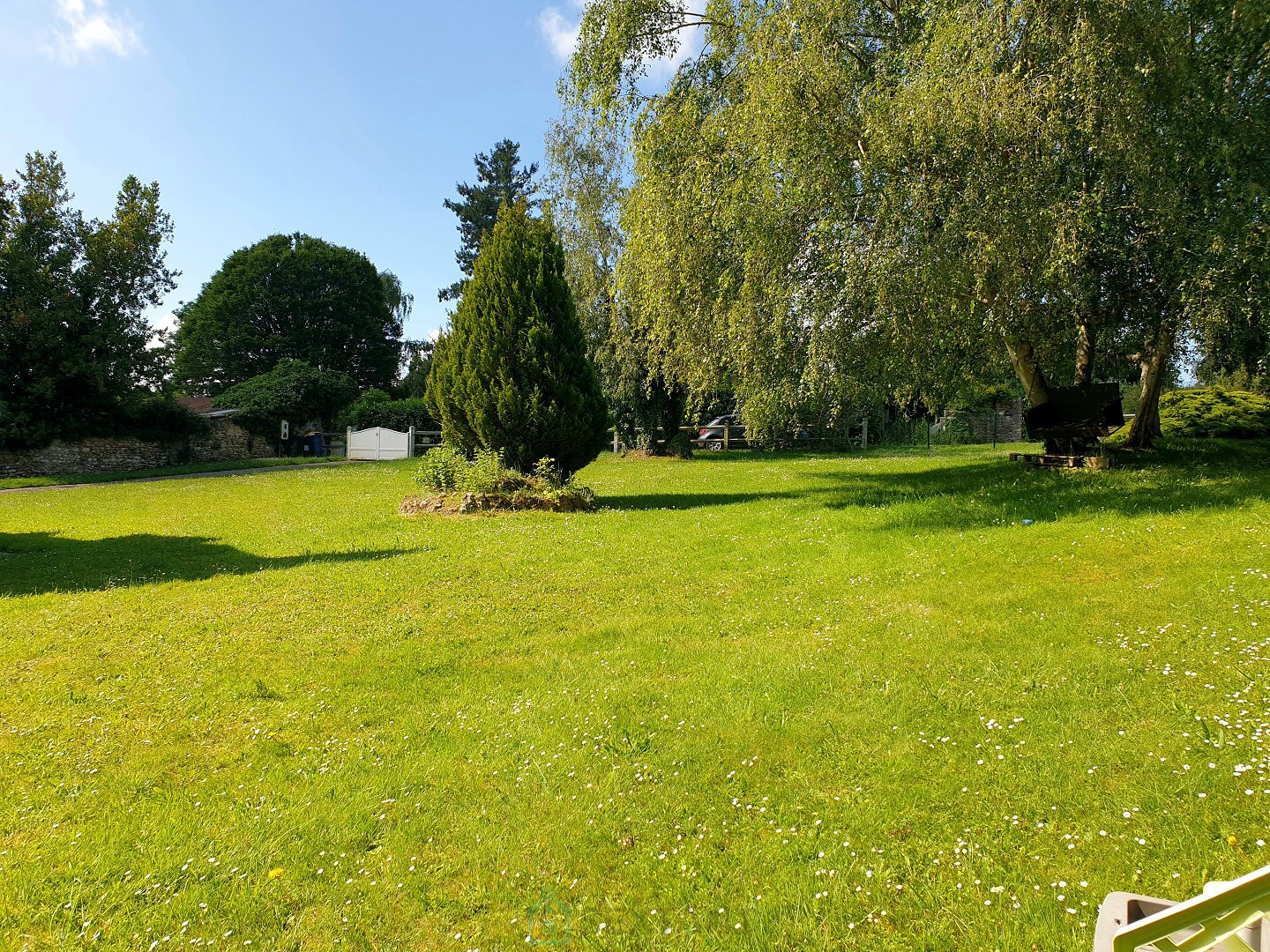 
                                                Vente
                                                 MAISON AVEC PISCINE 80KM PARIS OUEST