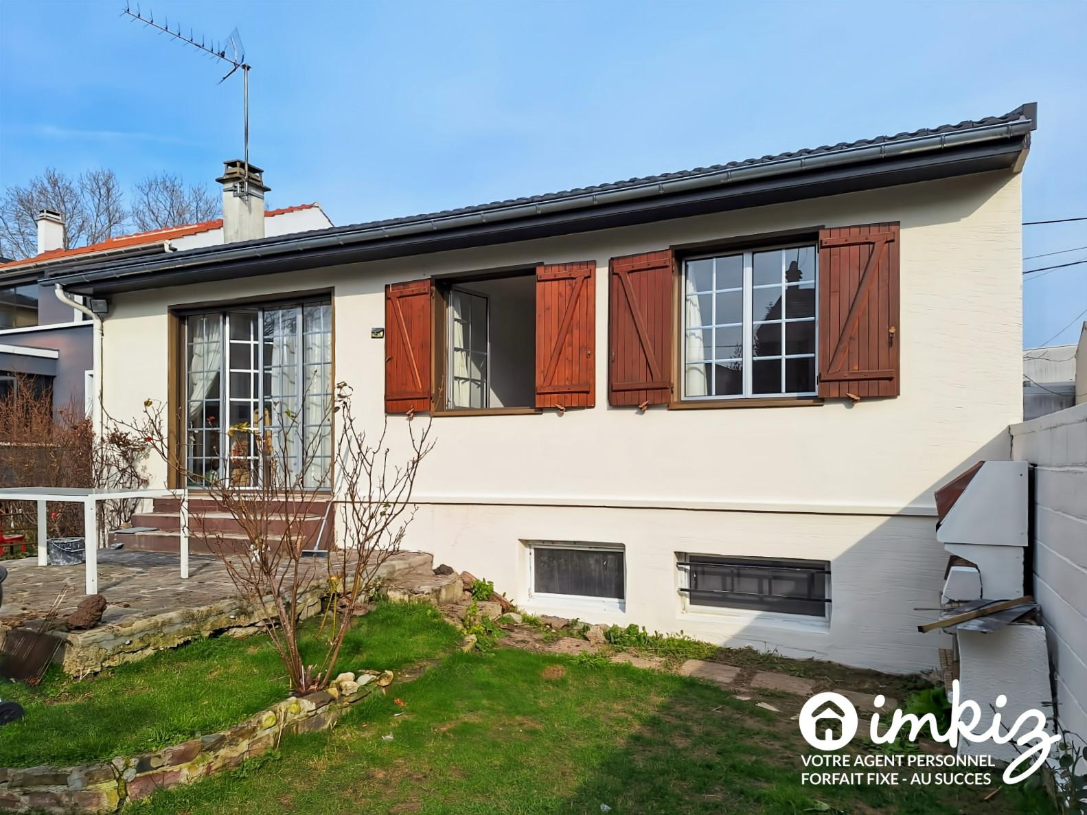 
                                                Vente
                                                 Maison bifamiliale à Saint-Denis