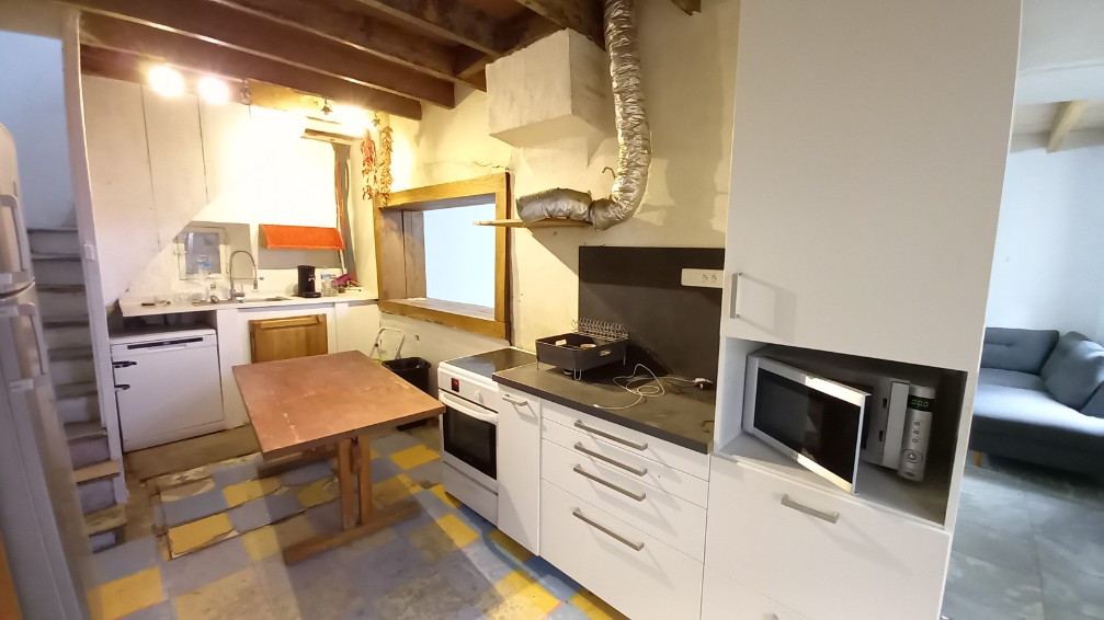 
                                                Vente
                                                 maison de 95m² sur 600m² de terrain+dépendances