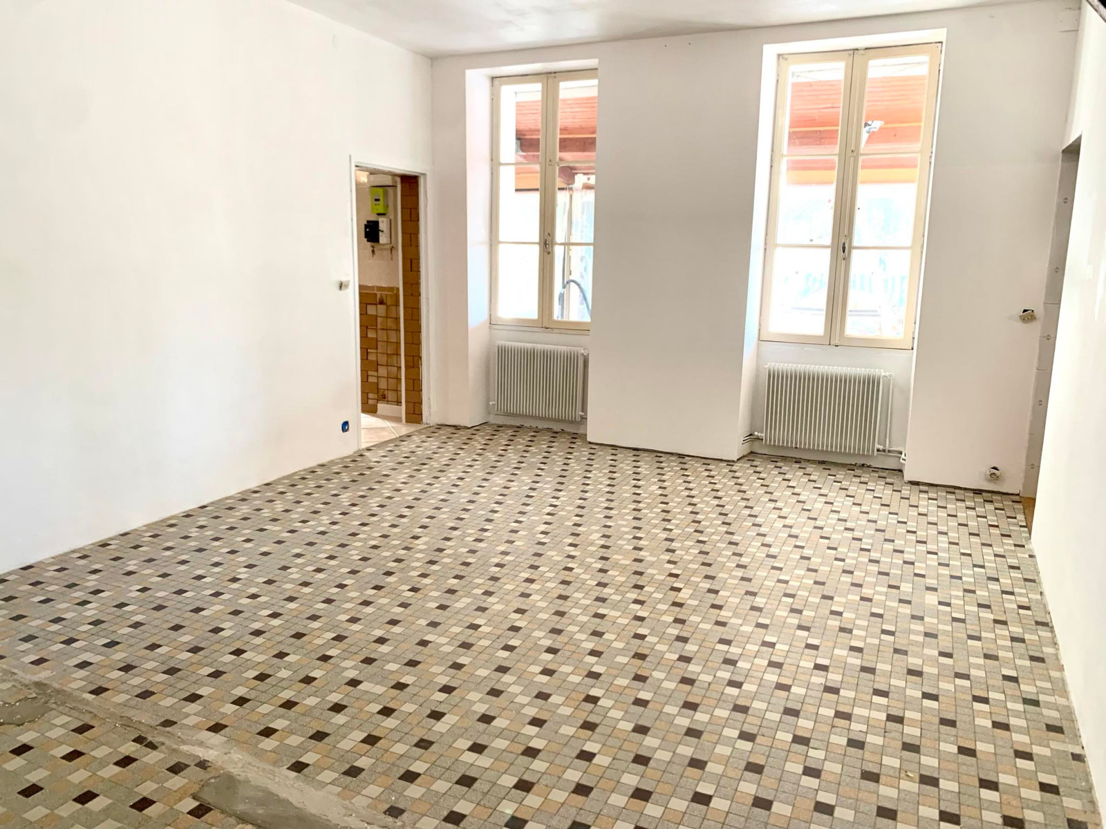 
                                                Vente
                                                 Maison de 143 m² habitable avec garage et jardin