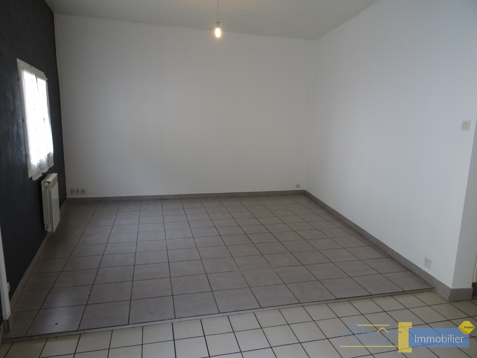 
                                                Location
                                                 MAISON DE BOURG T2 CAMBES