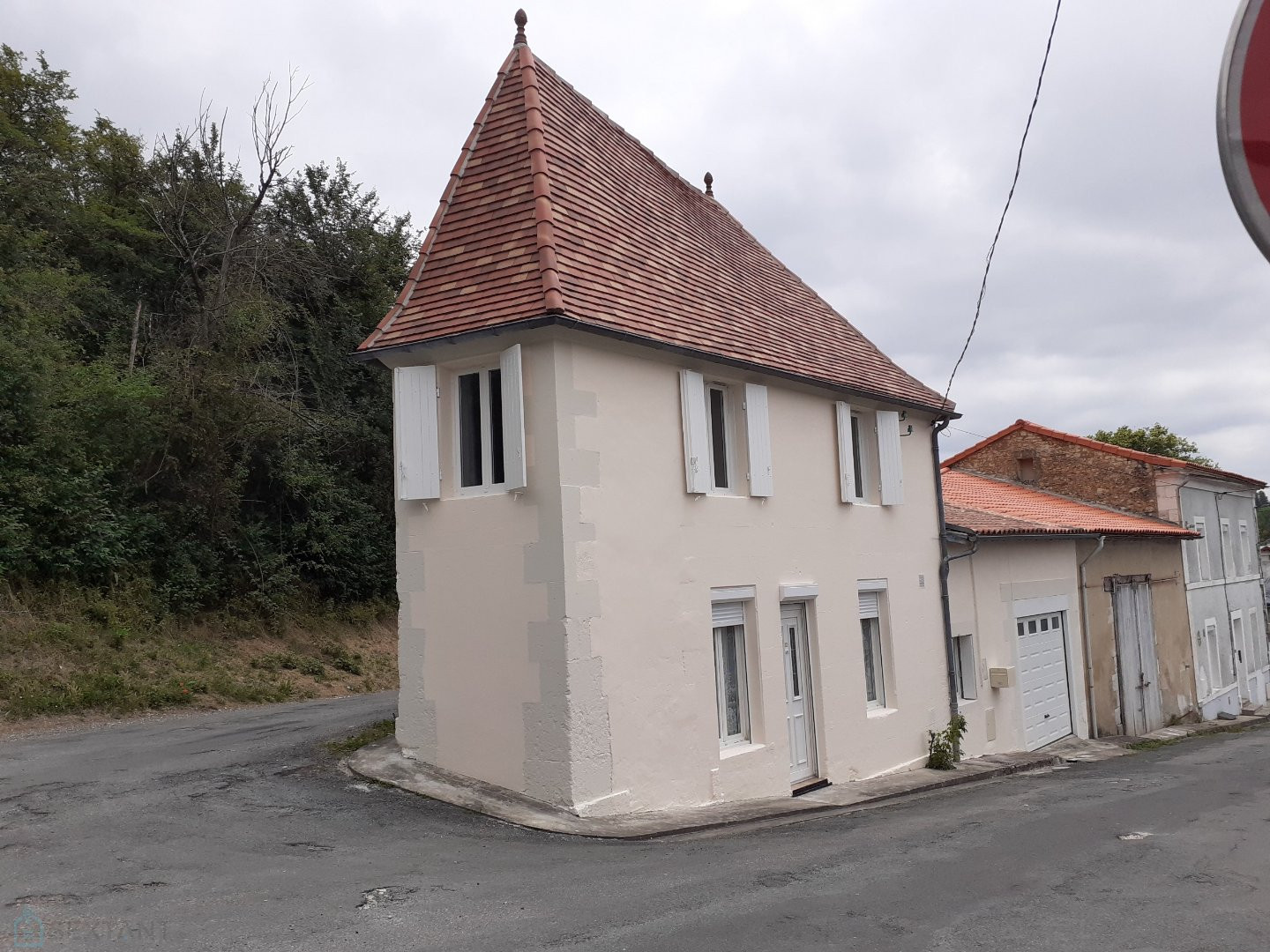 
                                                Vente
                                                 Maison de centre ville 