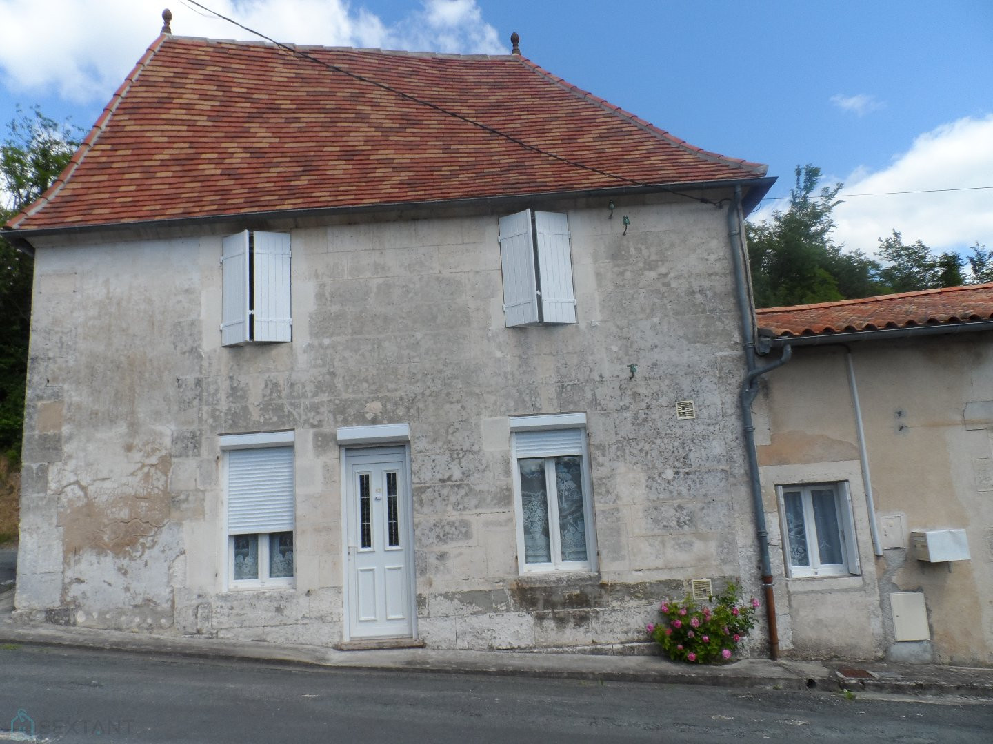 
                                                Vente
                                                 Maison de centre ville 