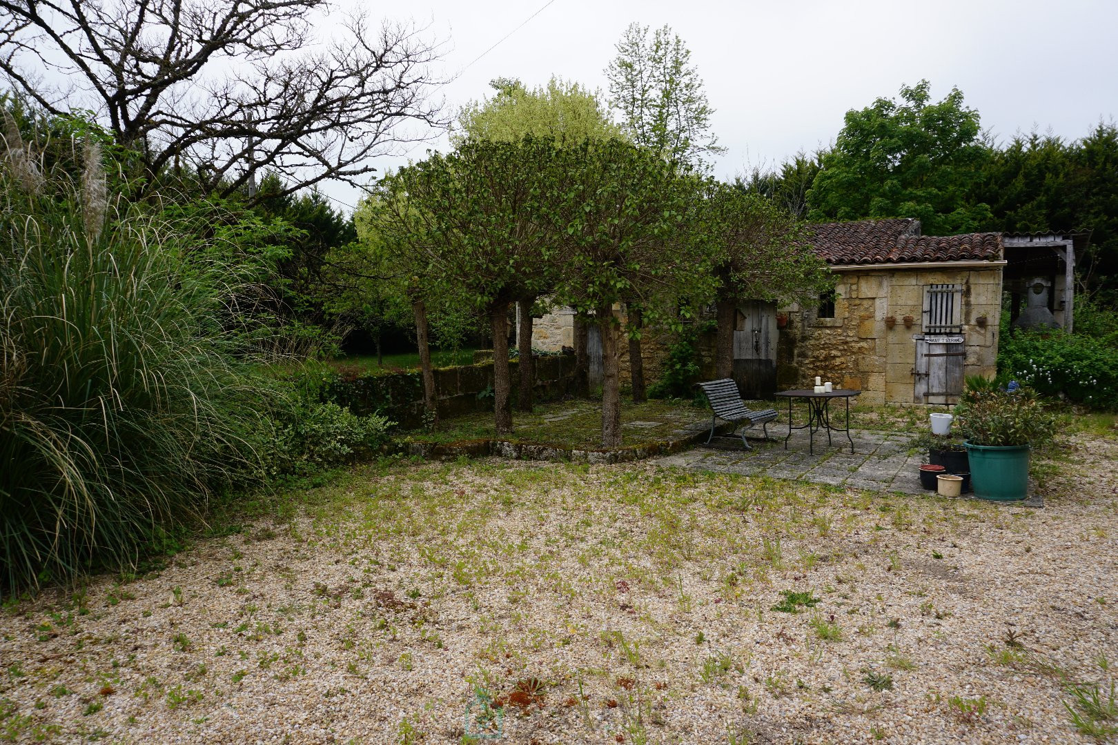 
                                                Vente
                                                 Maison de maître du XIXe siècle en bord de rivière. 