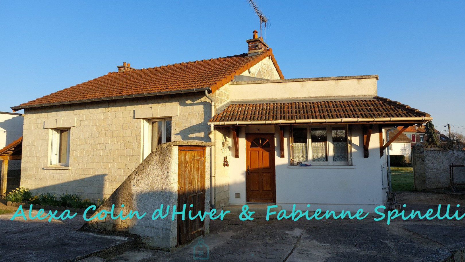 
                                                Vente
                                                 Maison, dépendance aménagée et double garage