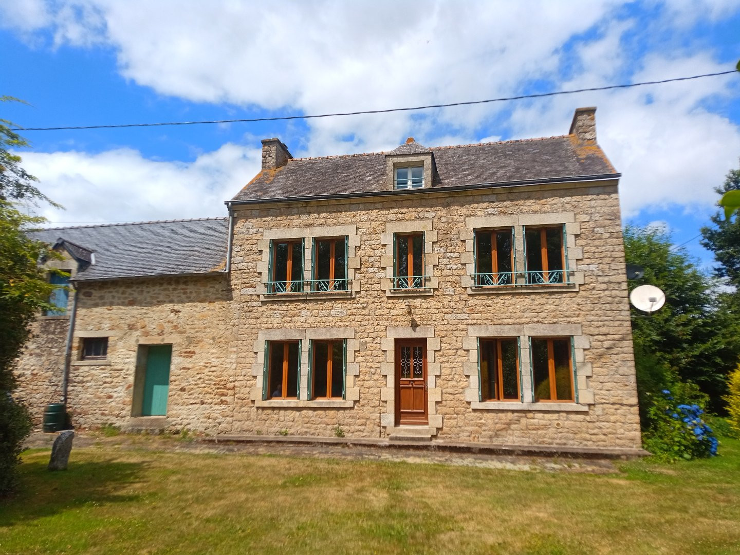 
                                                Vente
                                                 Maison en pierre