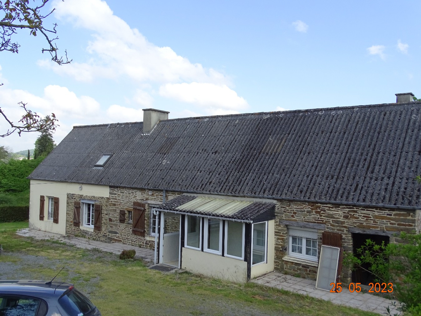 
                                                Vente
                                                 MAISON EN PIERRE