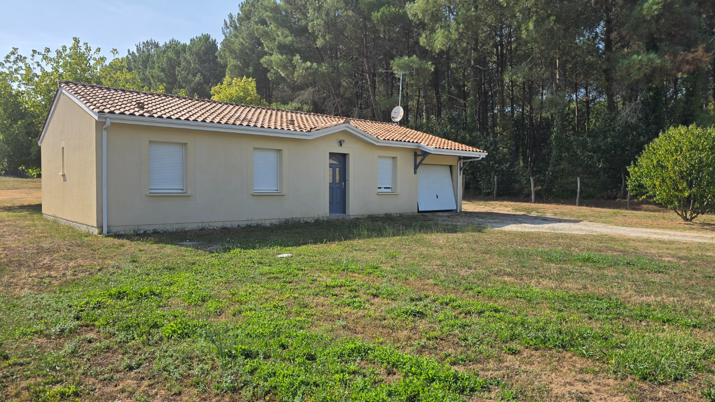 
                                                Vente
                                                 Maison familial  à st martin de coux