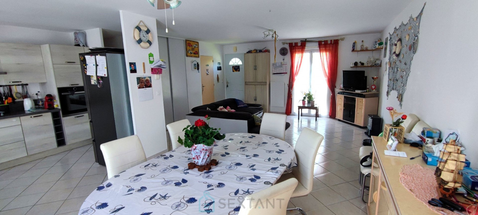 
                                                Vente
                                                 Maison Familiale 5 chambres