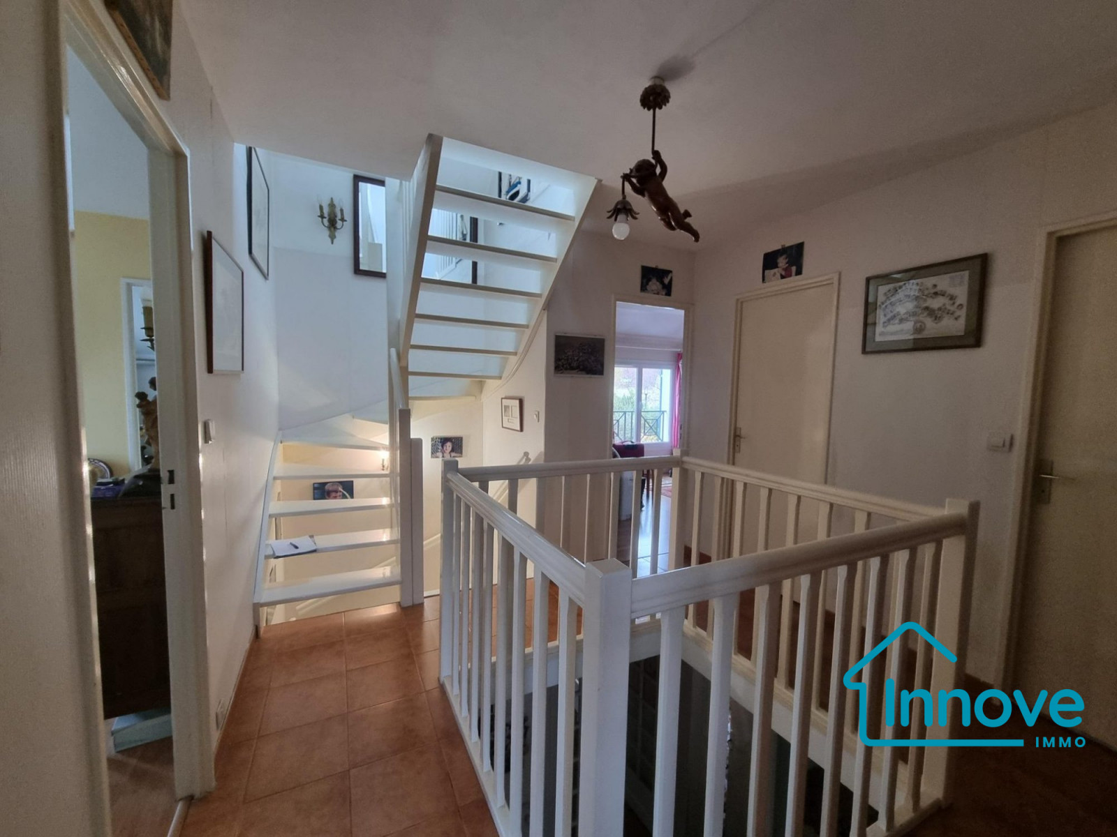 
                                                Vente
                                                 Maison familiale avec 4 chambres + 2 mansardées