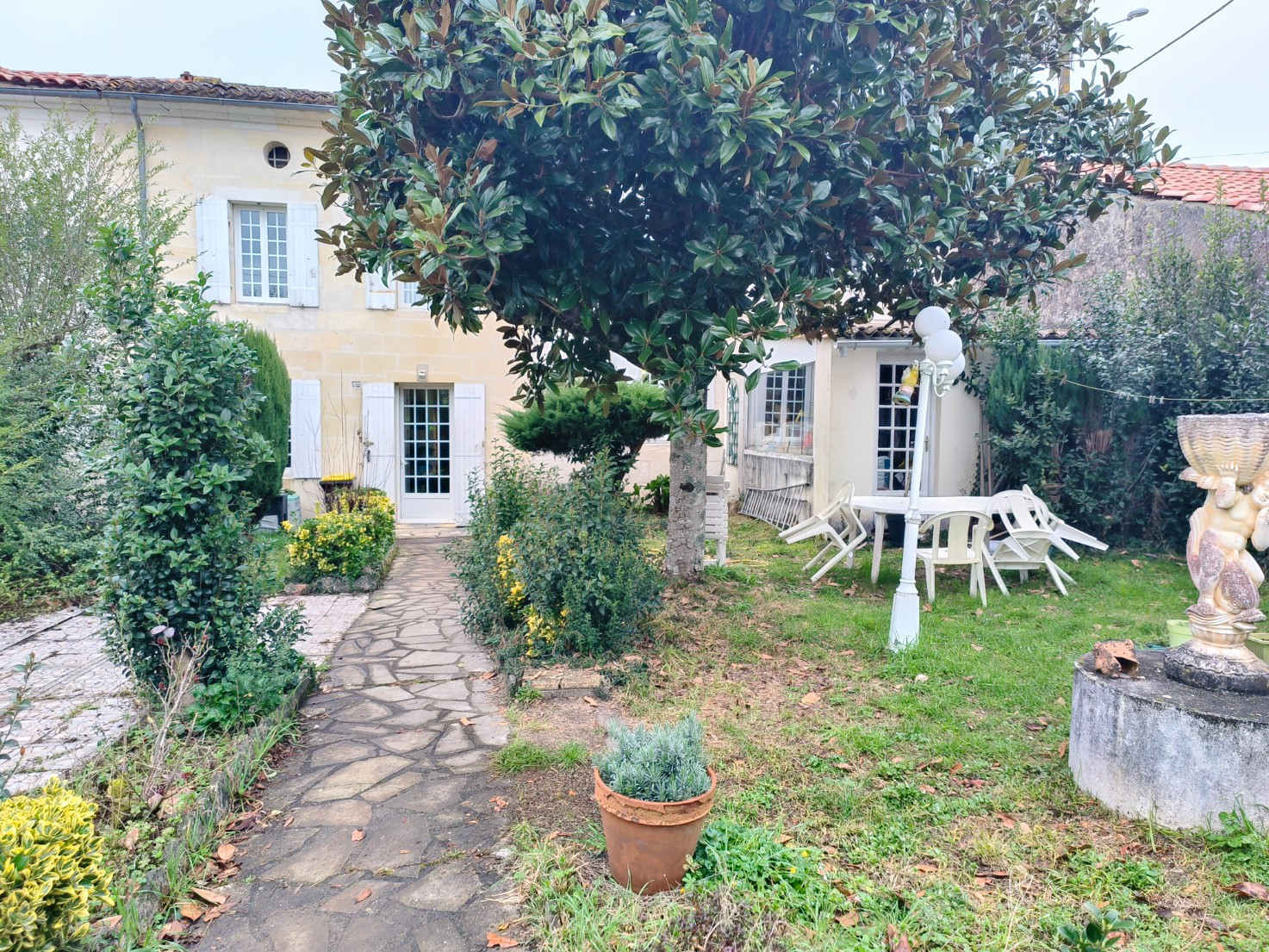 
                                                Vente
                                                 Maison  avec jardin à Fronsac